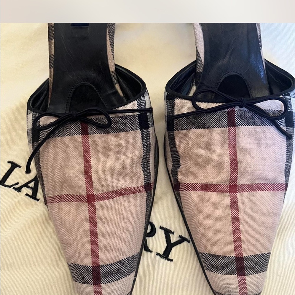Burberry Women's Checkered Heels - Black and Cream - Picture 5 of 7